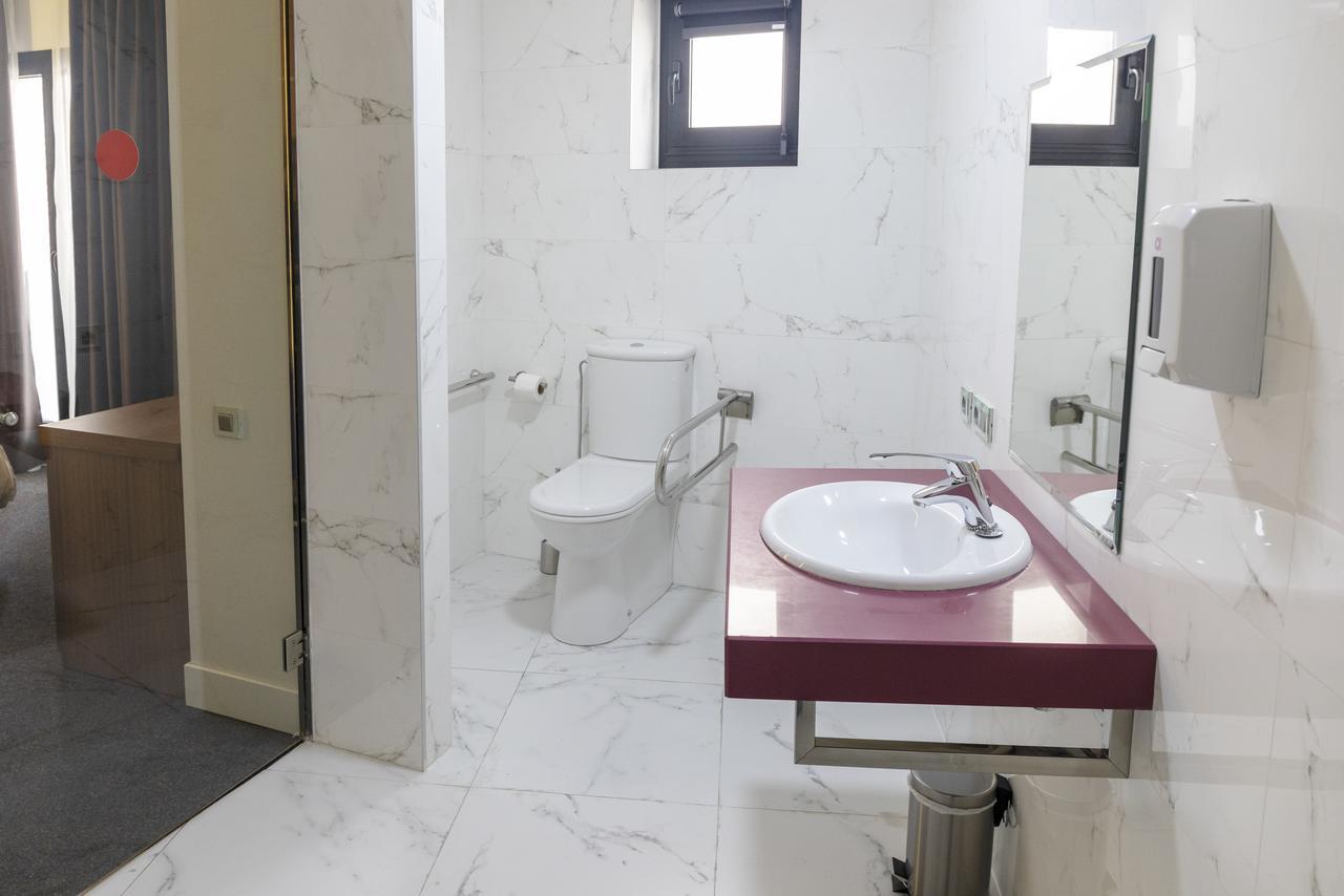 Alda Barrio Humedo 3* León